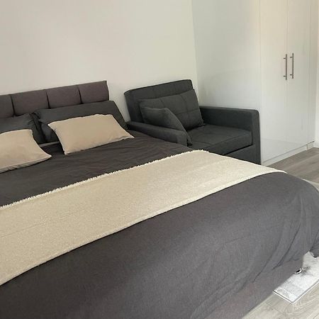 Studio Flat Private Shower Wc And Kitchenette London Eksteriør billede